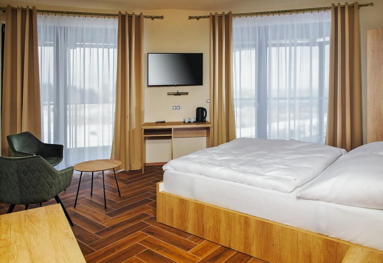 Hotel Dymnik رومبورك المظهر الخارجي الصورة